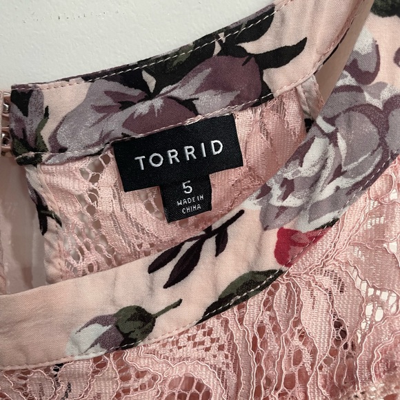 Challis Lace Trim Goddess Neck Tank Torrid Size 5 - Picture 4 of 8